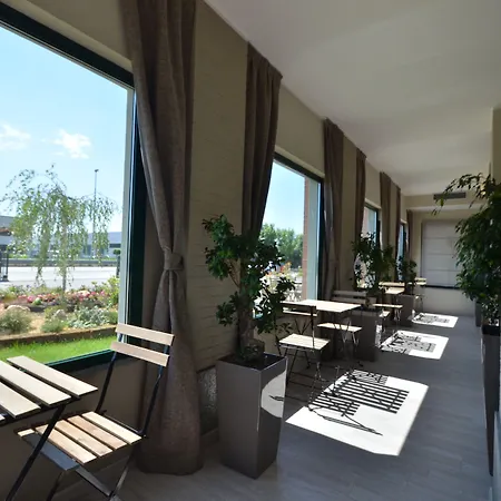 Green Class Hotel Candiolo-3